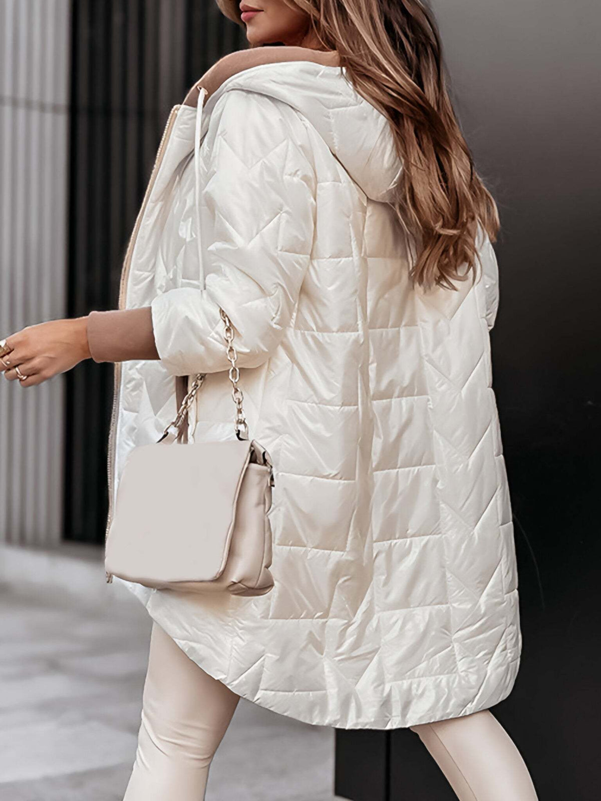 Finola | Elegancka kurtka z kapturem
