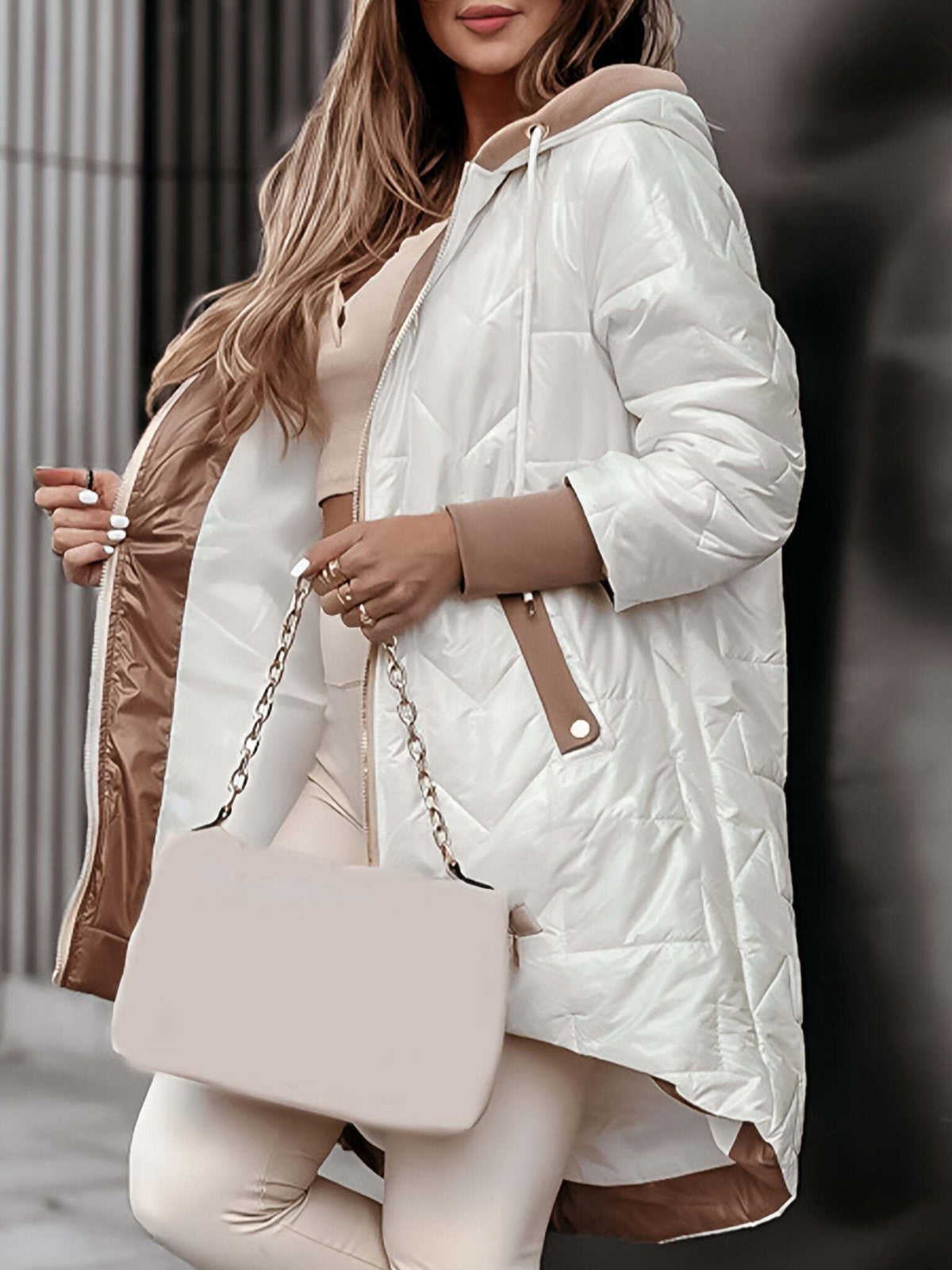 Finola | Elegancka kurtka z kapturem