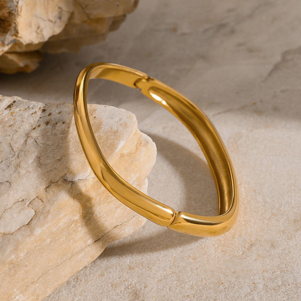 Gianna Oval Bracelet