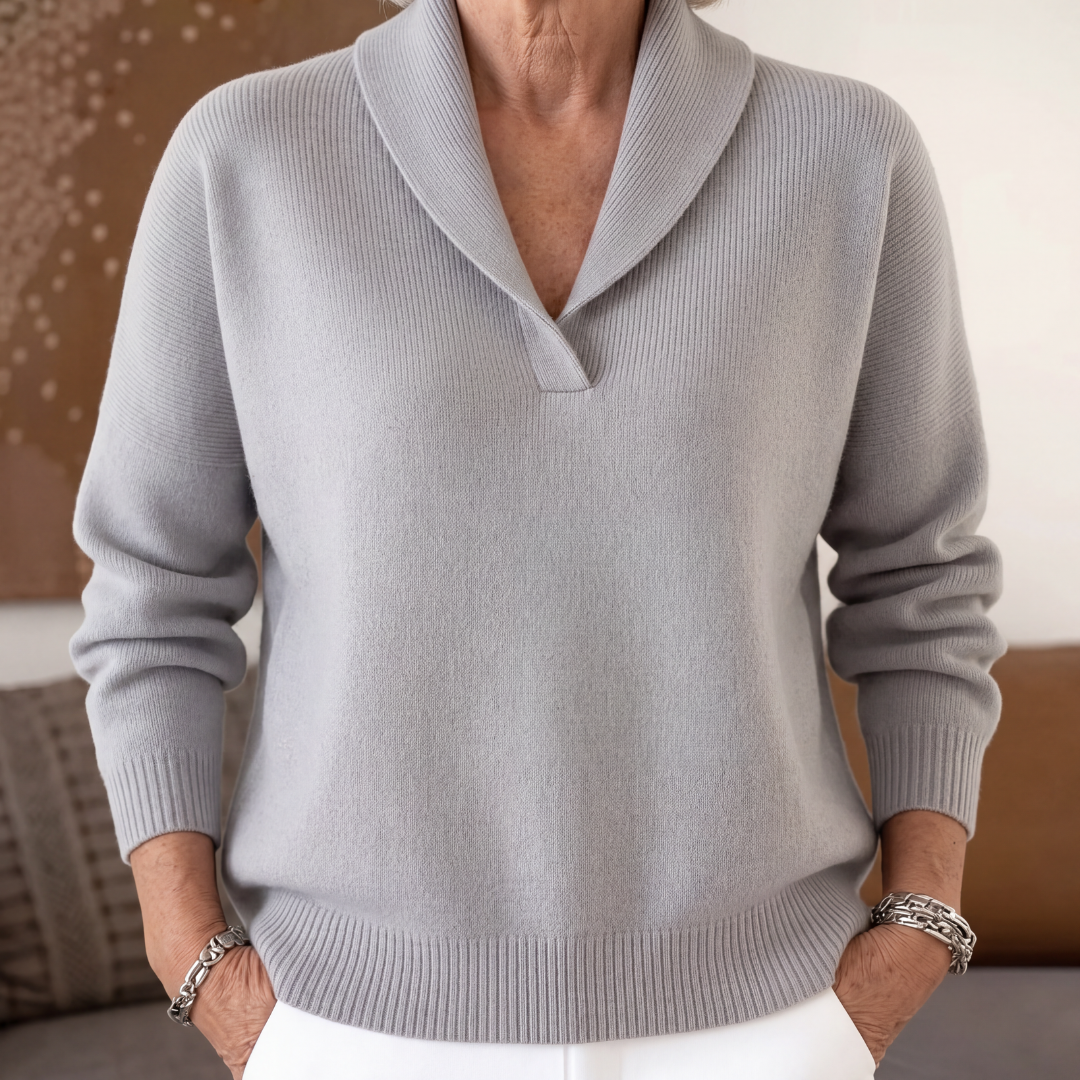 Naomi | Sweter z drapowanym dekoltem w serek