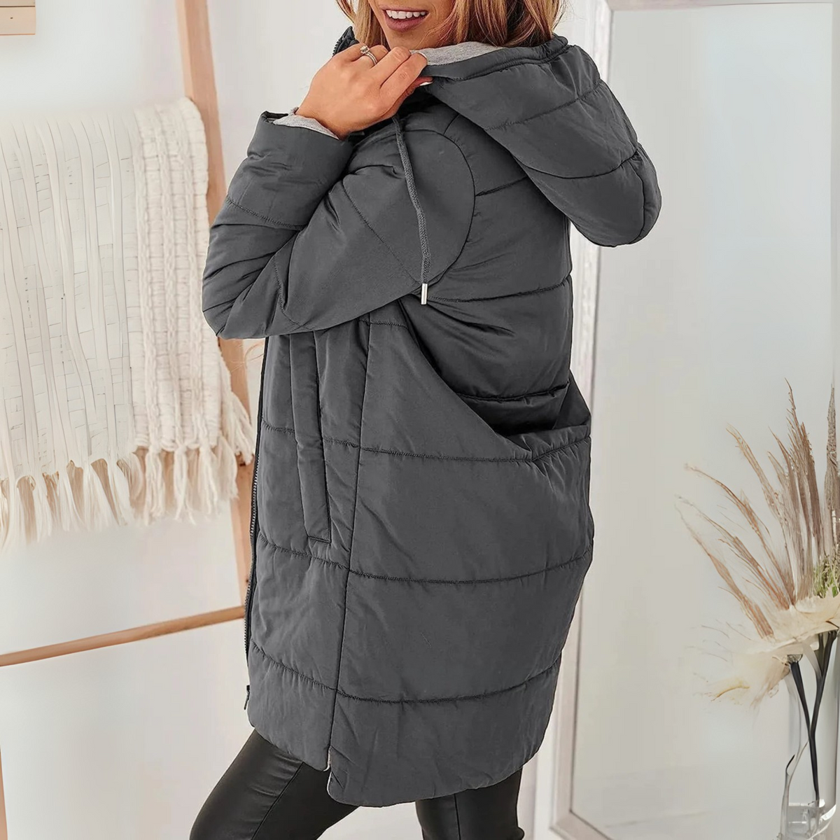 Eula – Casualowa puchowa kurtka z kapturem
