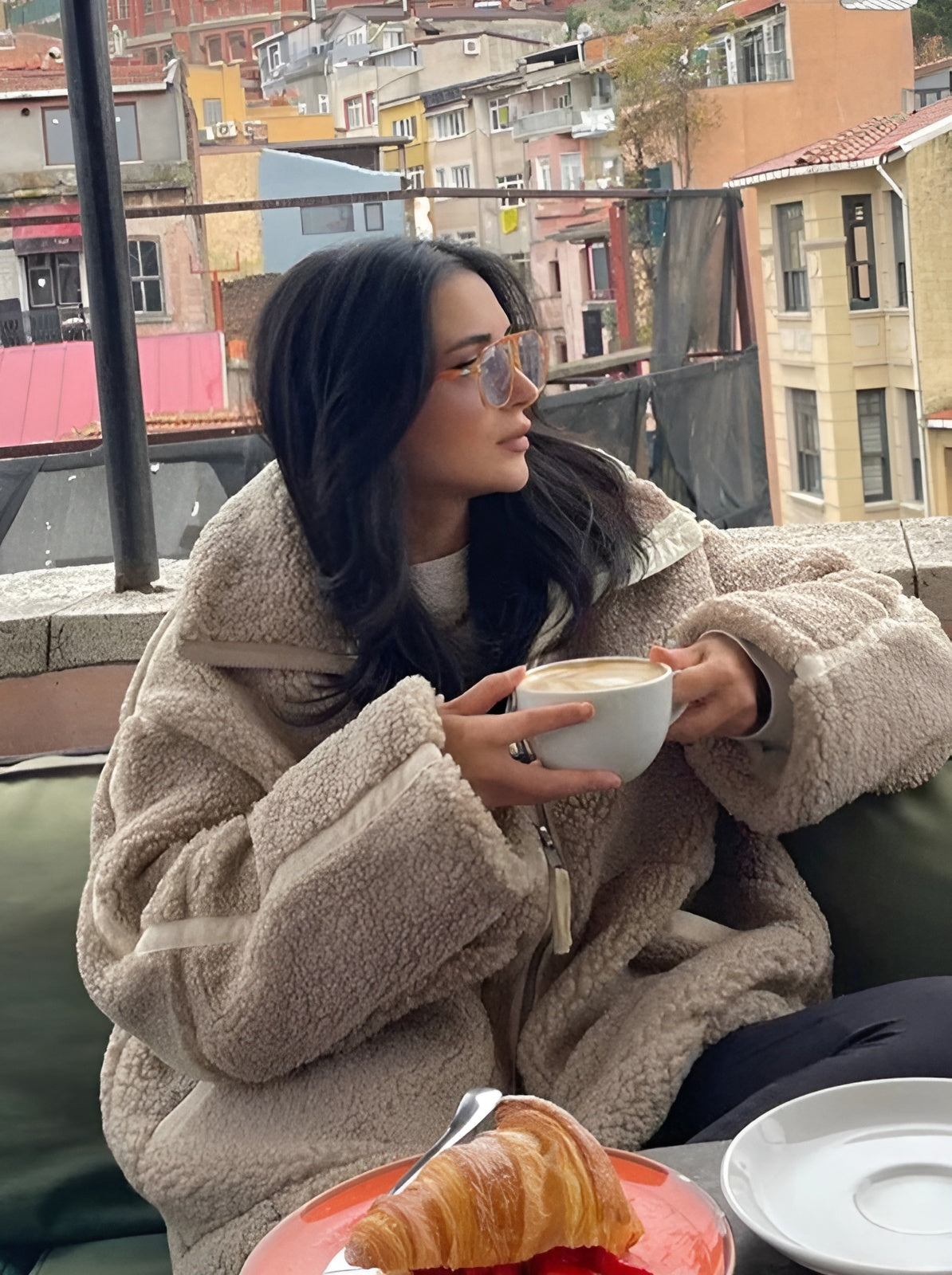 Jacky – Damska kurtka typu teddy oversize