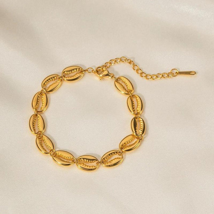 Janelle Shell Bracelet