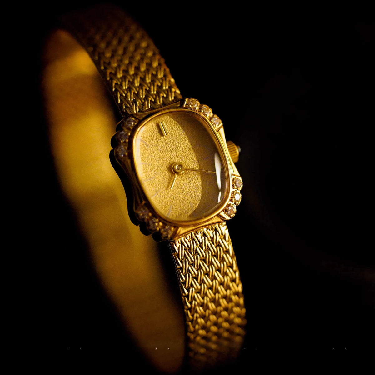 The Noire Luxe Watch