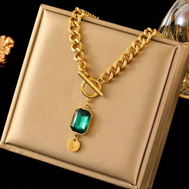 Chunky Chain Emerald Gold  Pendant Necklace
