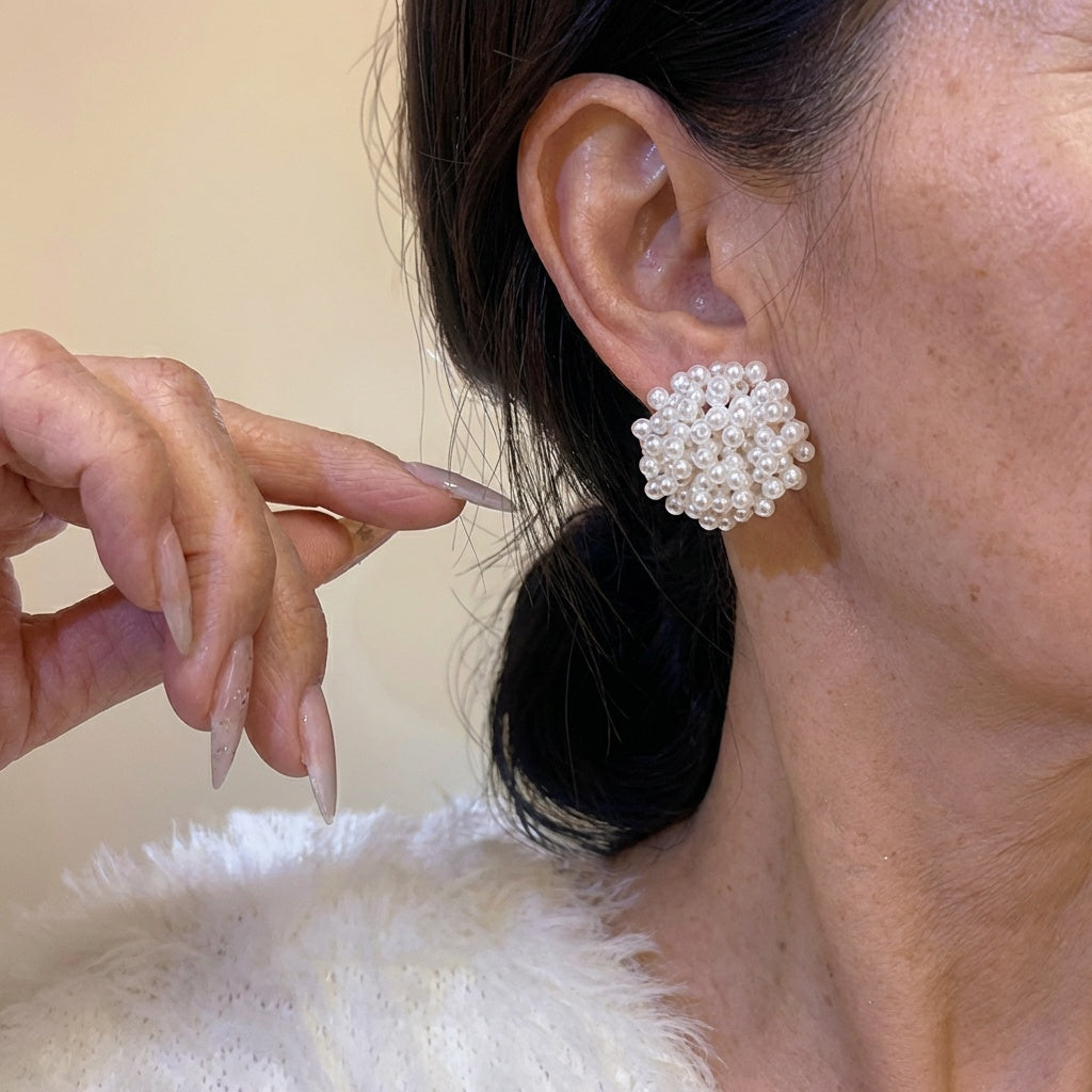 Elegant Inlaid Pearl earrings