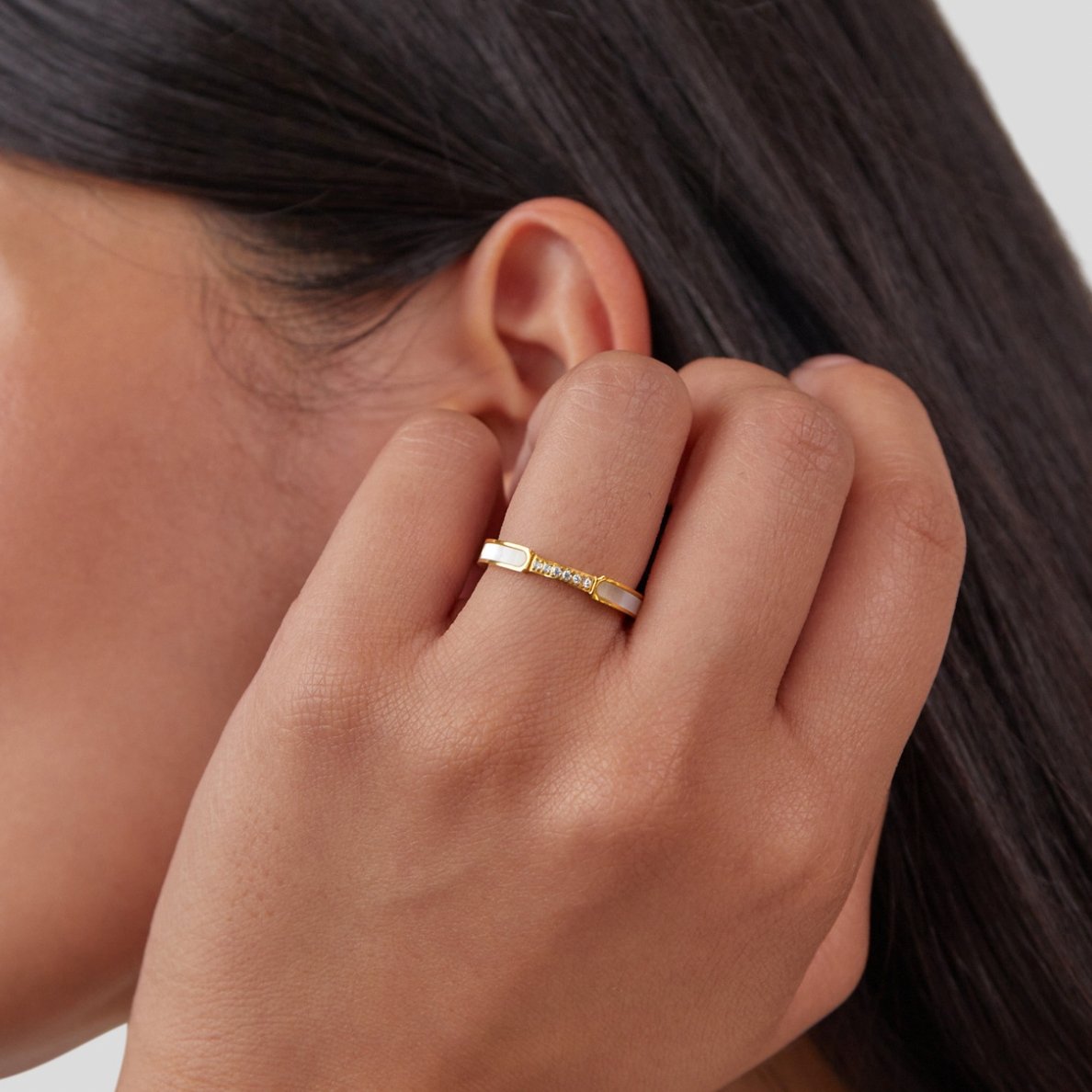 Bibiana - Pearl and Crystal Ring