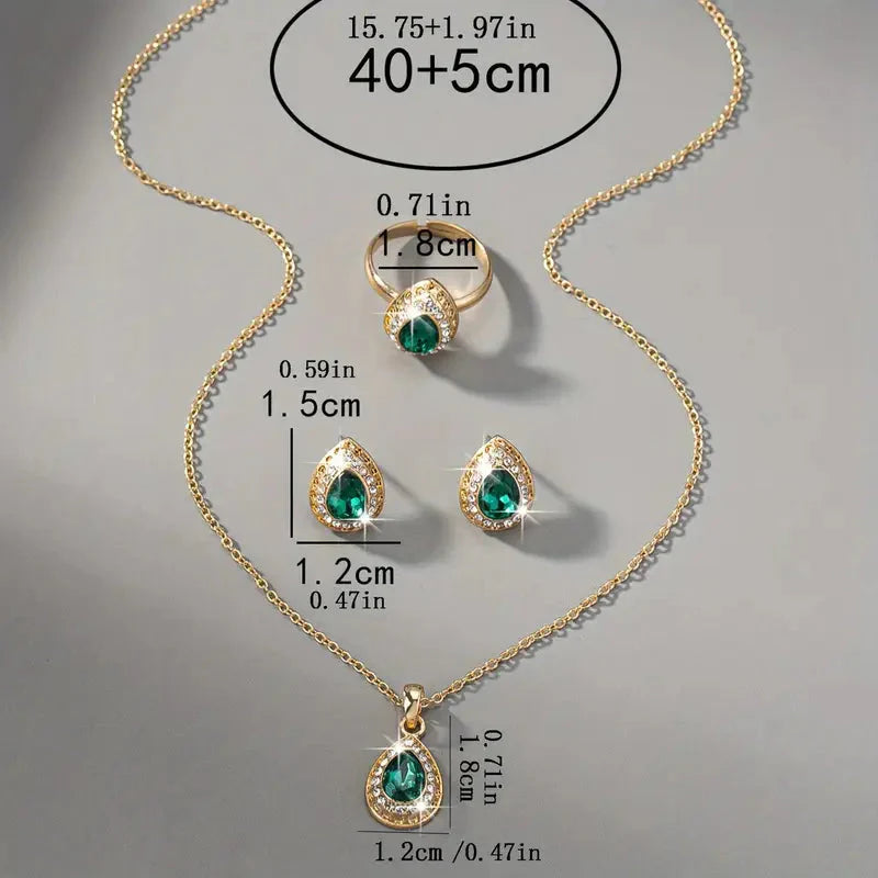 Noémie Glastra Jewelry Set